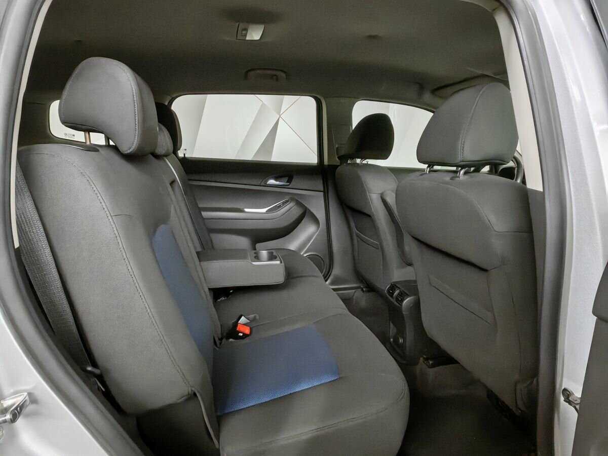 Купить Chevrolet Orlando с пробегом. Фото: #11