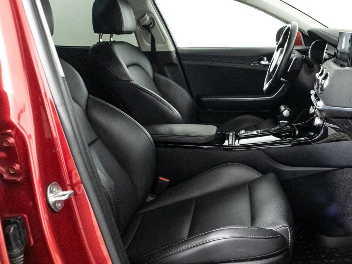Купить Kia Stinger с пробегом. Фото: #14