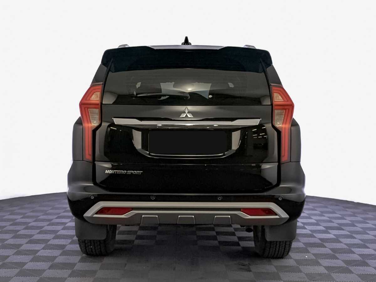Купить Mitsubishi Montero Sport с пробегом. Фото: #5