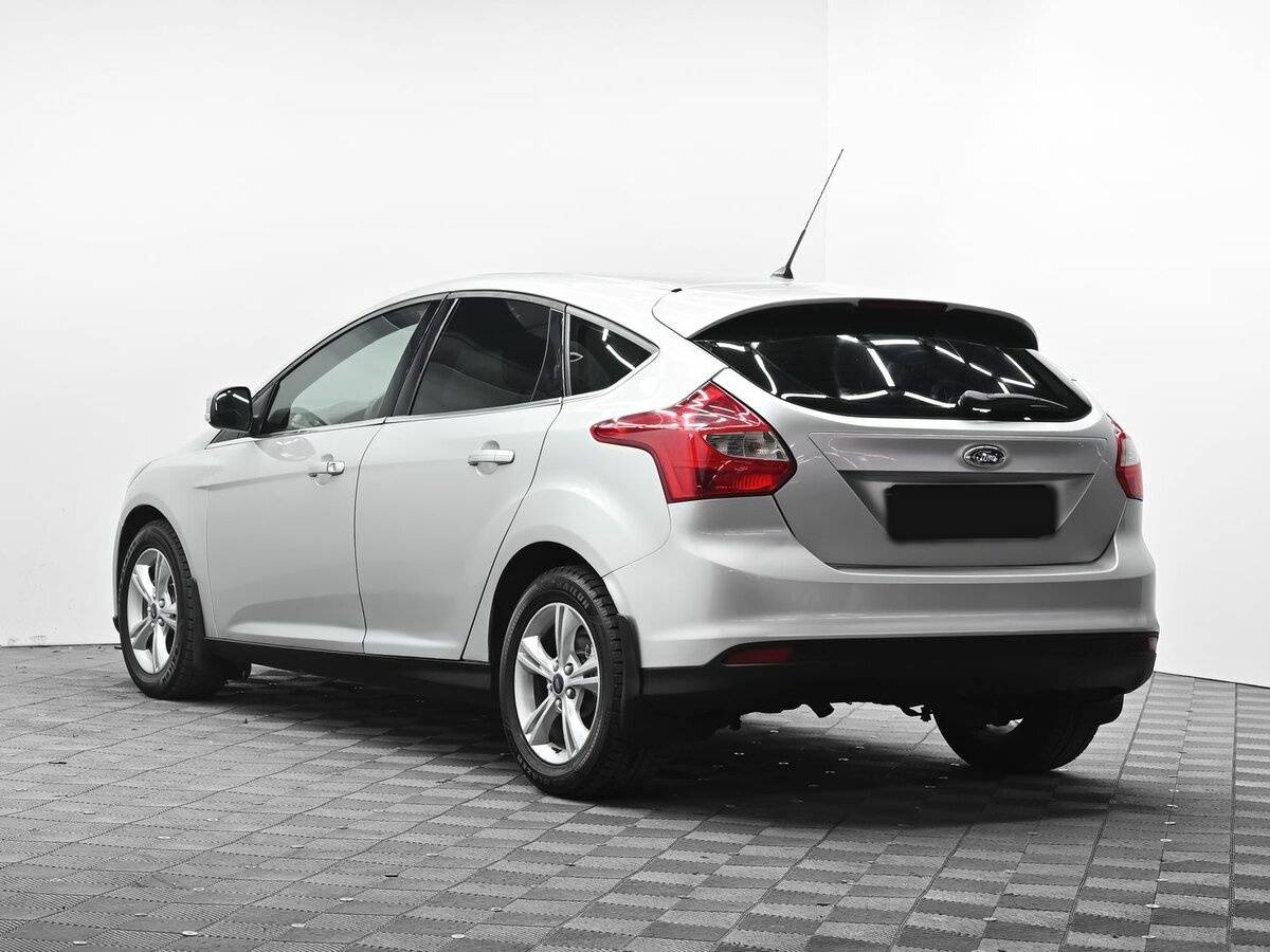 Купить Ford Focus с пробегом. Фото: #2
