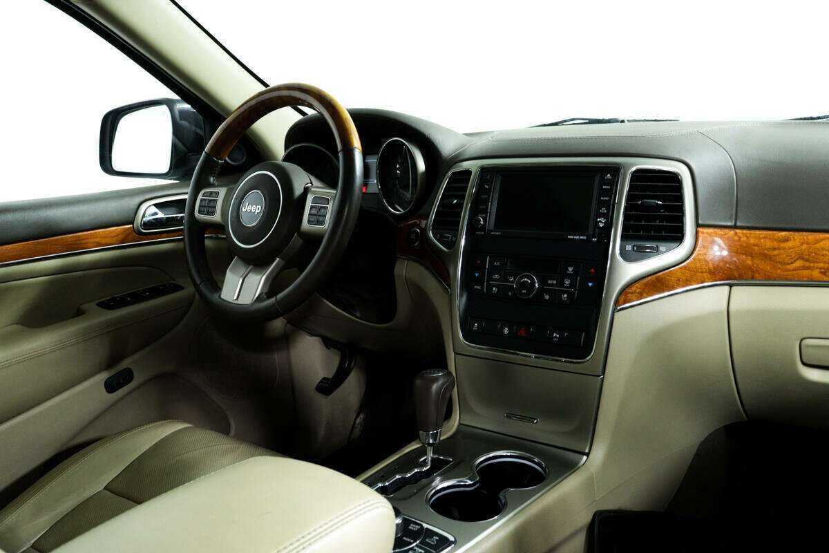Купить Jeep Grand Cherokee с пробегом. Фото: #6