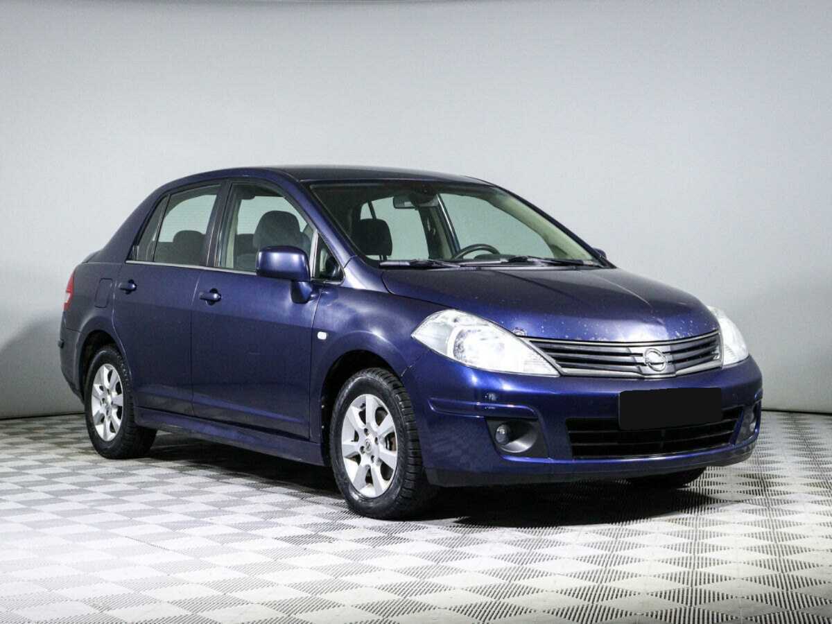 Купить Nissan Tiida с пробегом. Фото: #2