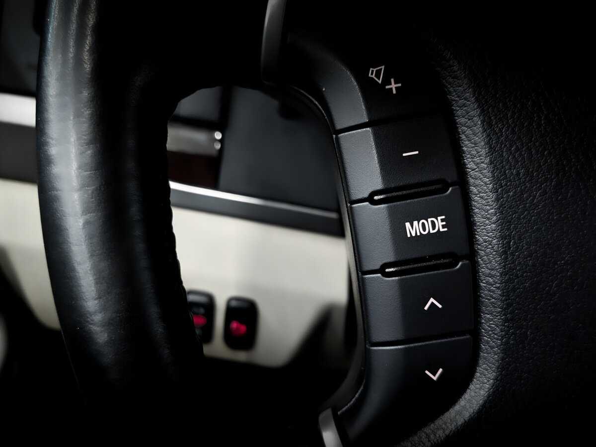 Купить Mitsubishi Pajero с пробегом. Фото: #27
