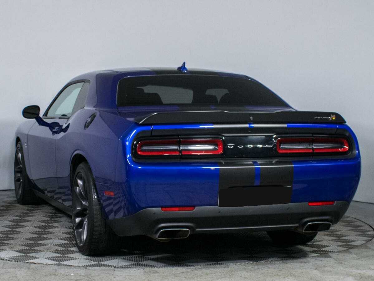 Купить Dodge Challenger с пробегом. Фото: #6