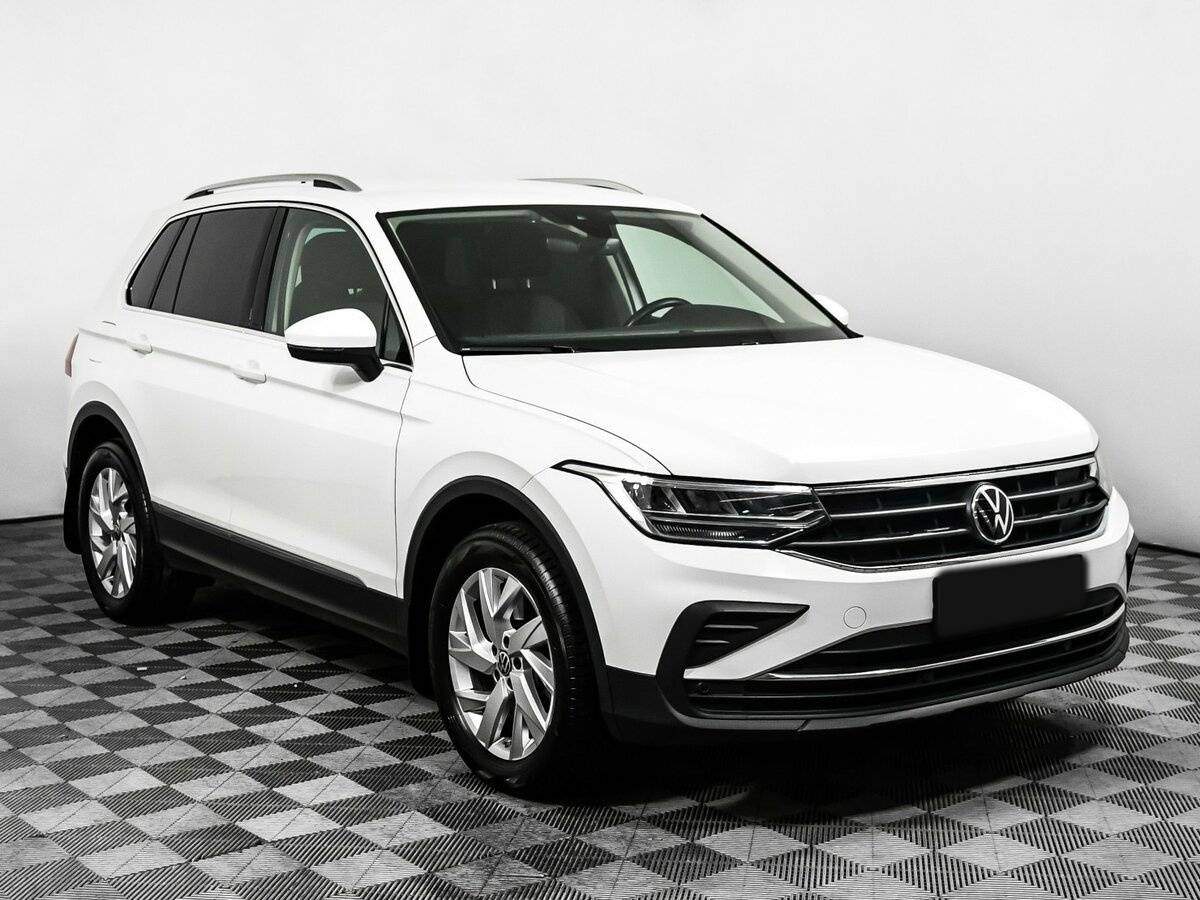 Купить Volkswagen Tiguan с пробегом. Фото: #2