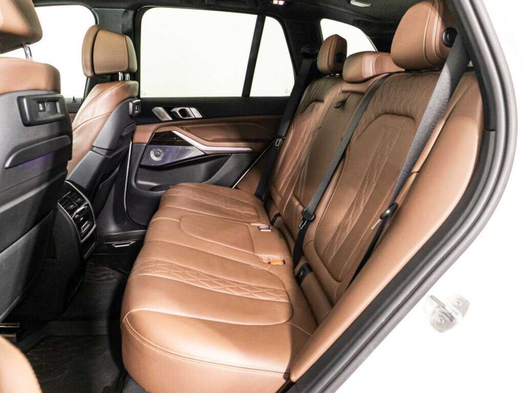 Купить BMW X5 с пробегом. Фото: #9