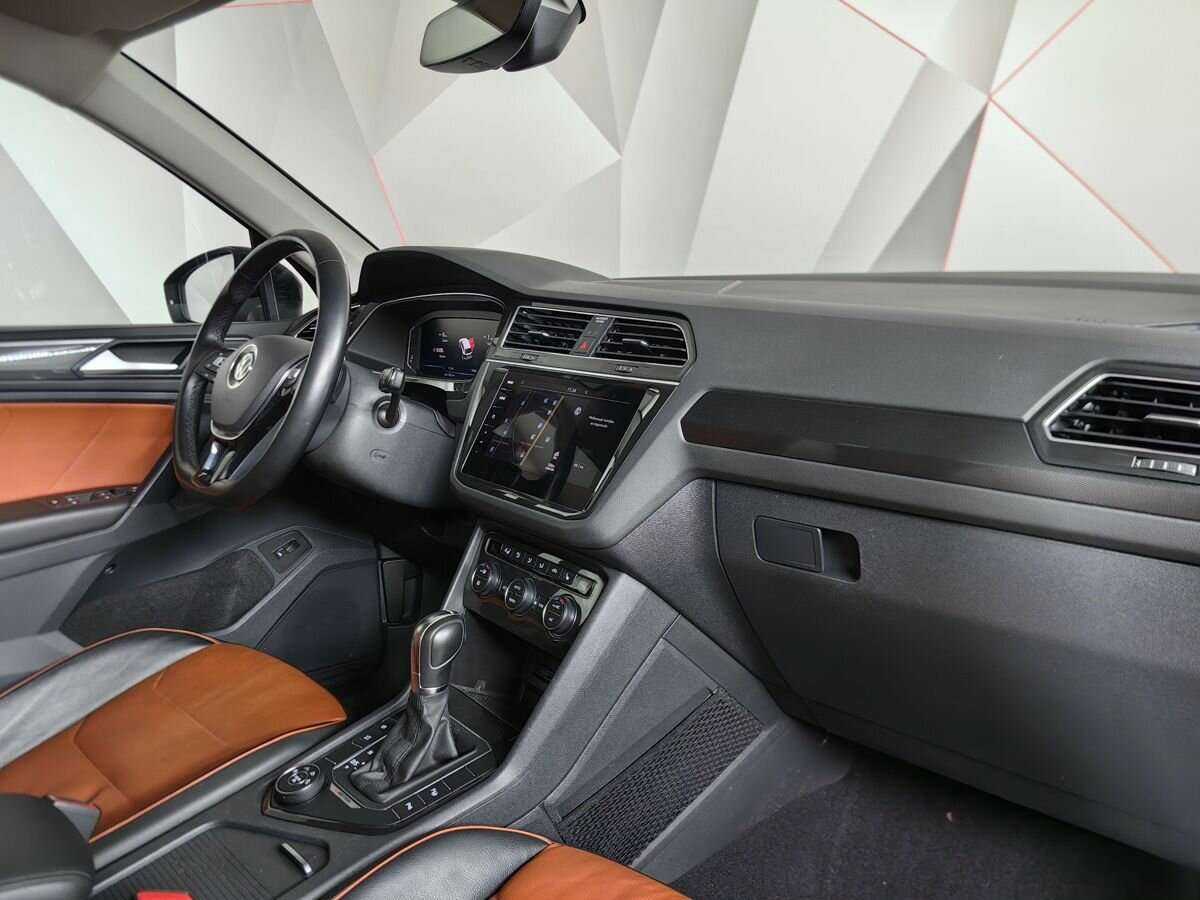 Купить Volkswagen Tiguan с пробегом. Фото: #8