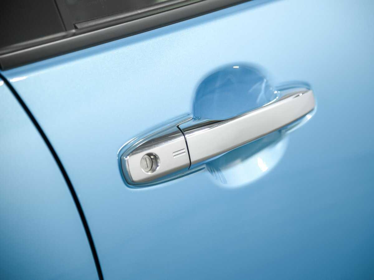 Купить Toyota Raize с пробегом. Фото: #17