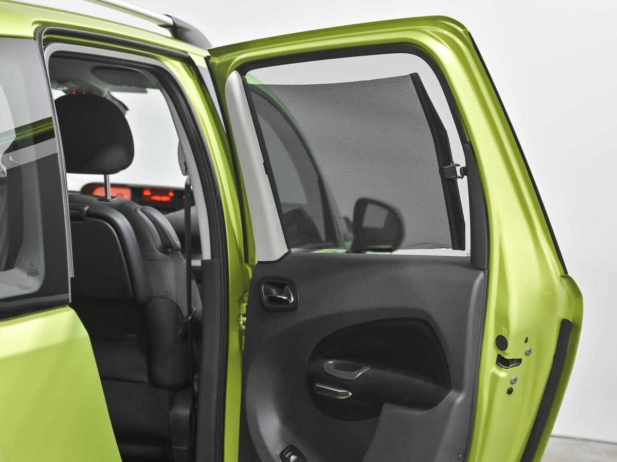 Купить Citroen C3 Picasso с пробегом. Фото: #17