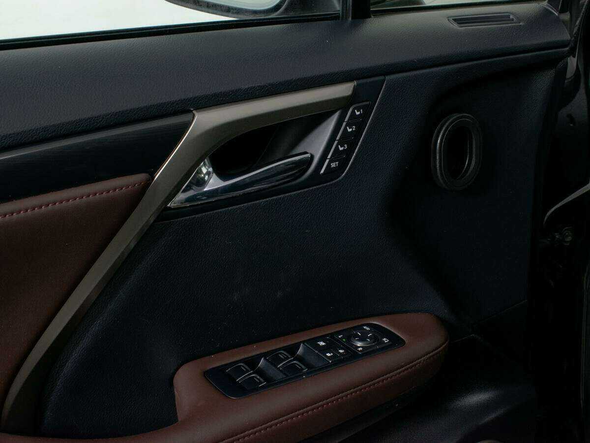 Купить Lexus RX с пробегом. Фото: #15