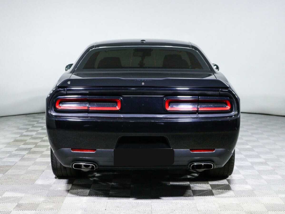 Купить Dodge Challenger с пробегом. Фото: #5