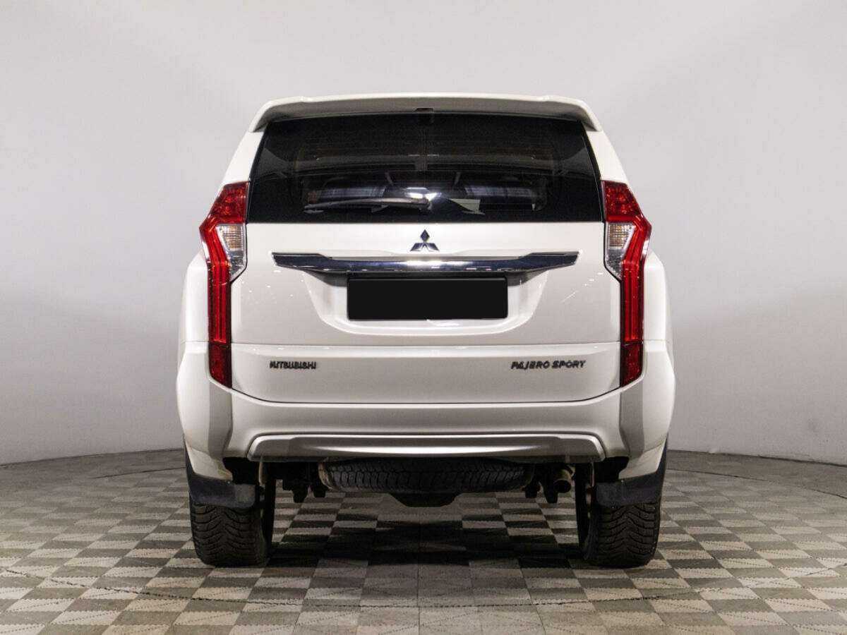Купить Mitsubishi Pajero Sport с пробегом. Фото: #5
