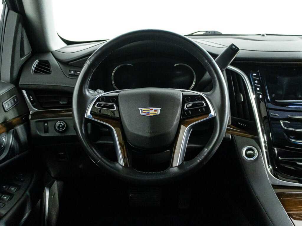 Купить Cadillac Escalade с пробегом. Фото: #30