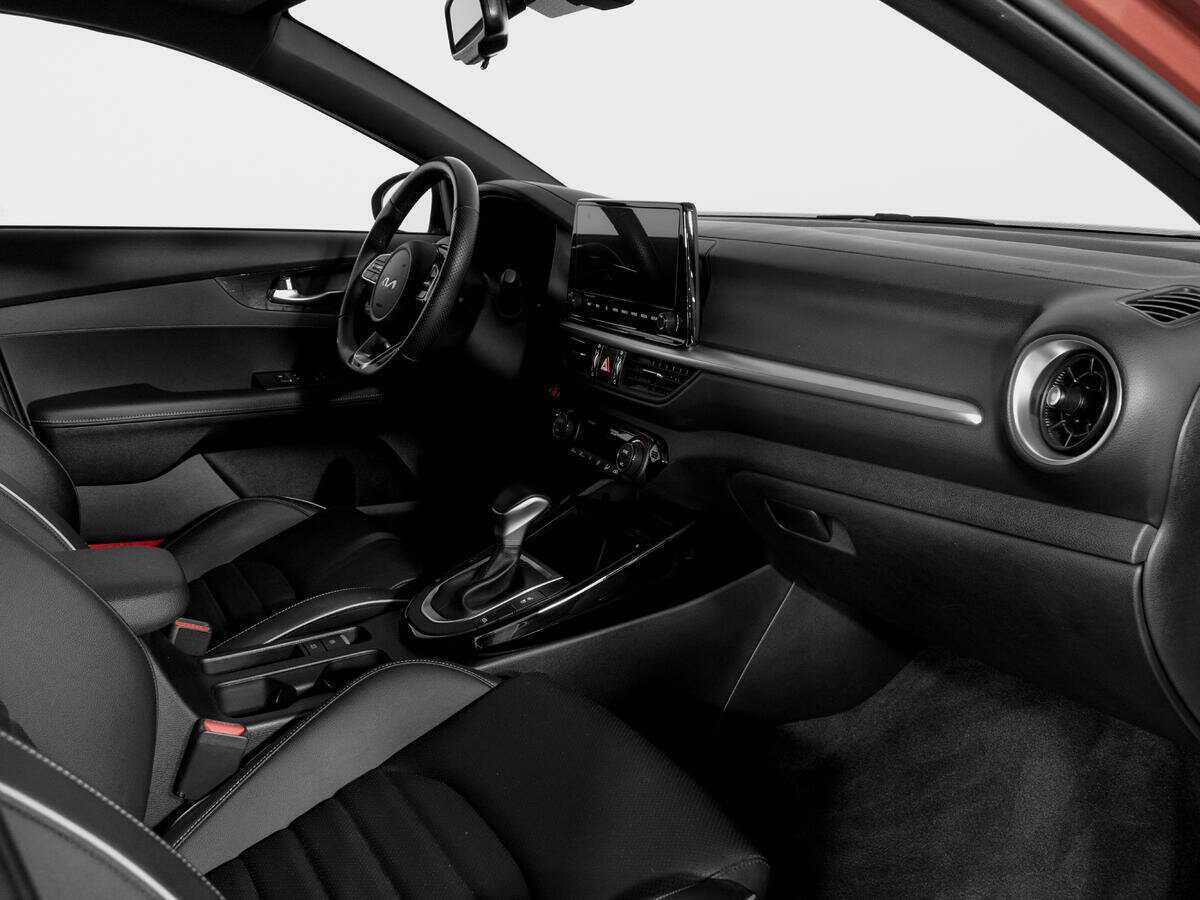 Купить Kia Forte с пробегом. Фото: #8