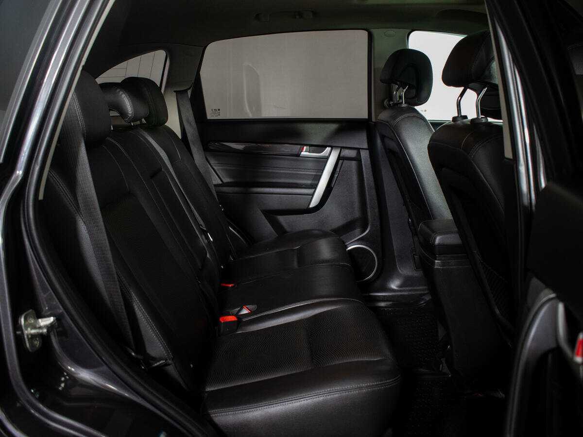 Купить Chevrolet Captiva с пробегом. Фото: #9