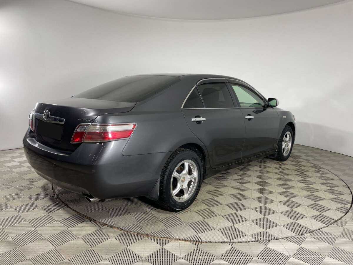 Купить Toyota Camry с пробегом. Фото: #3