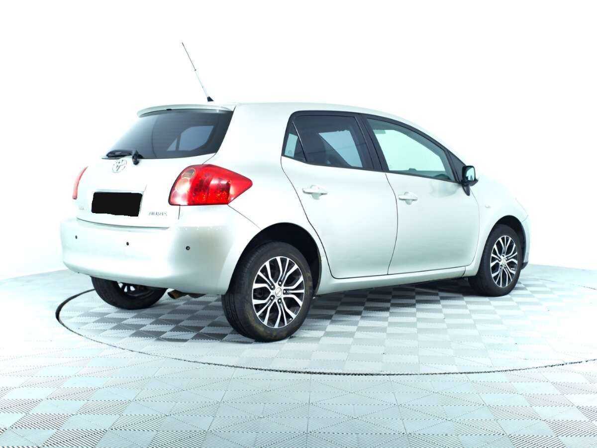 Купить Toyota Auris с пробегом. Фото: #4