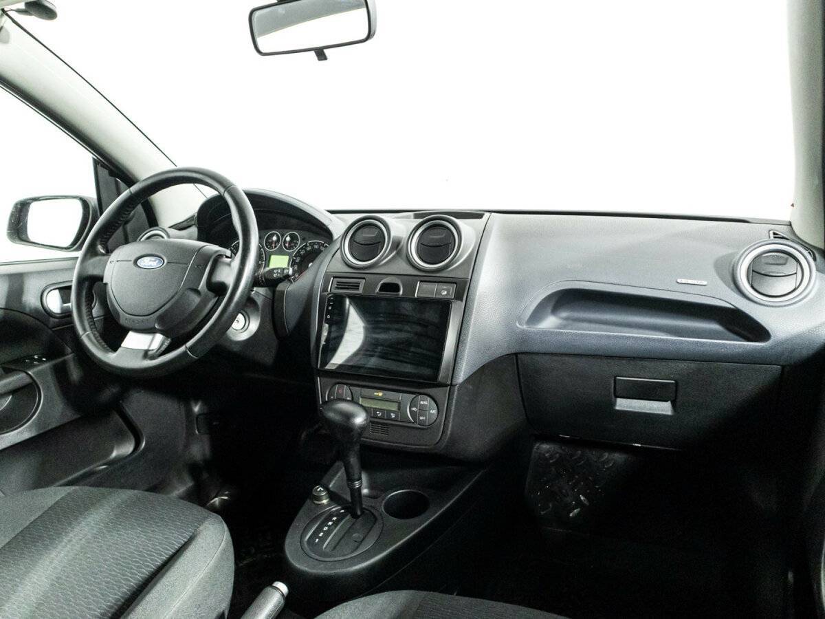 Купить Ford Fiesta с пробегом. Фото: #8