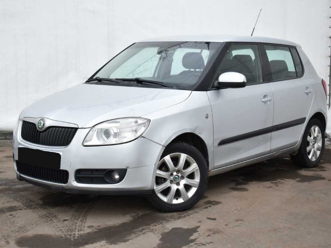 Купить Skoda Fabia с пробегом. Фото: #0