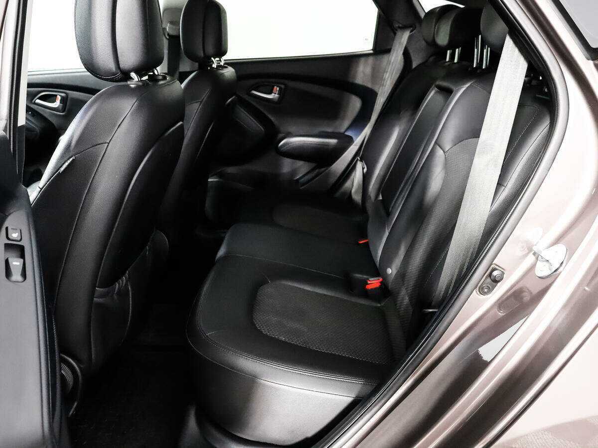 Купить Hyundai ix35 с пробегом. Фото: #7