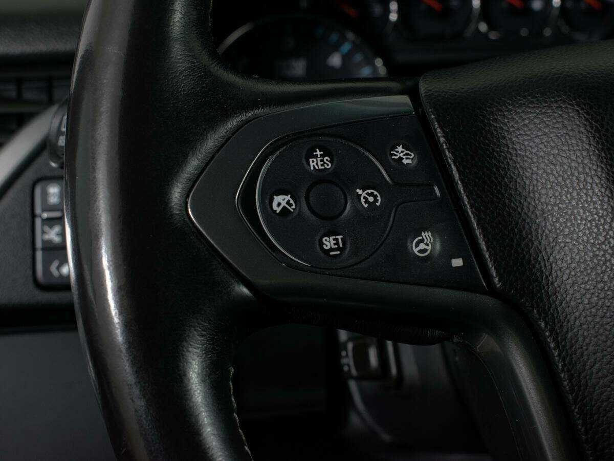 Купить Chevrolet Tahoe с пробегом. Фото: #19