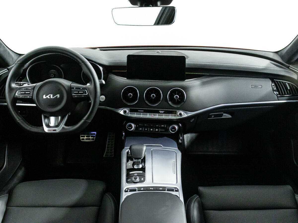 Купить Kia Stinger с пробегом. Фото: #12