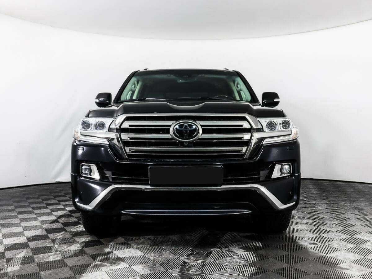 Купить Toyota Land Cruiser с пробегом. Фото: #1