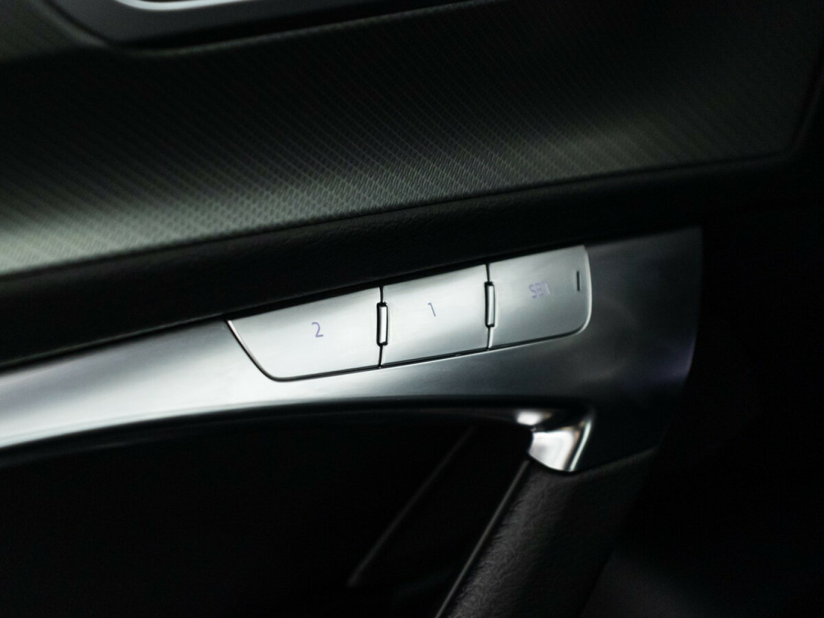 Купить Audi A6 с пробегом. Фото: #14