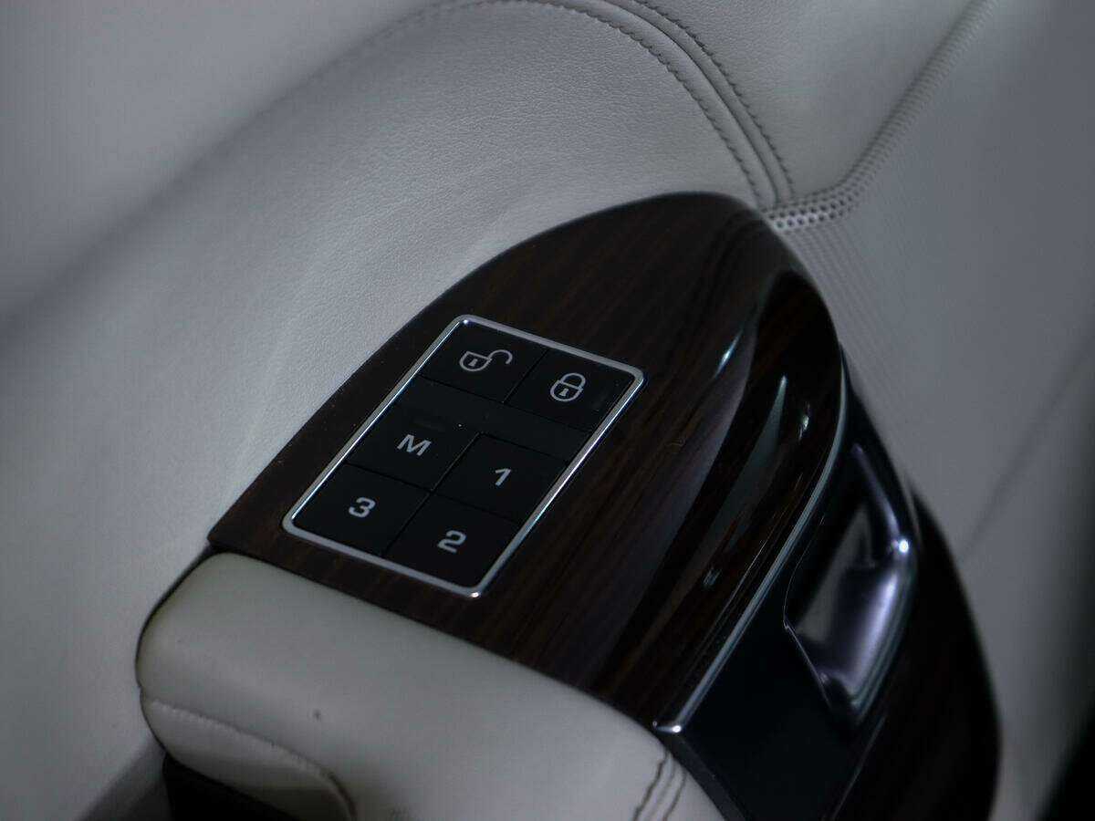 Купить Land Rover Range Rover с пробегом. Фото: #20
