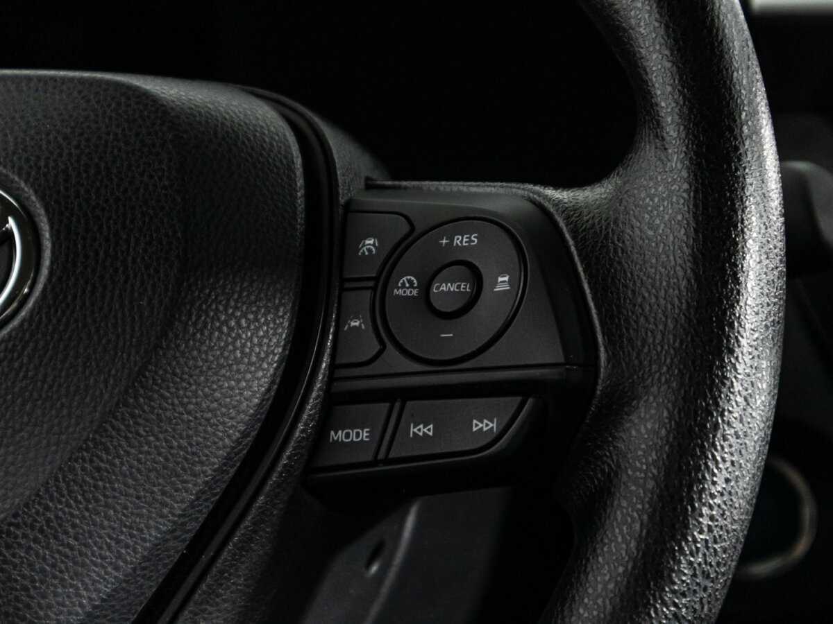 Купить Toyota Corolla Cross с пробегом. Фото: #18