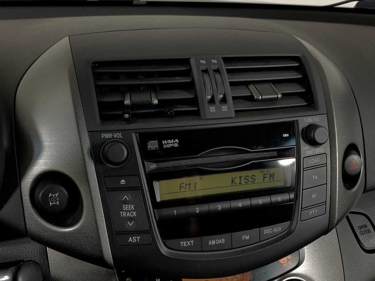 Купить Toyota RAV4 с пробегом. Фото: #15