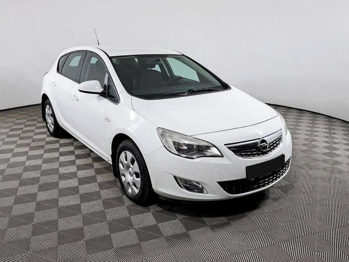 Купить Opel Astra с пробегом. Фото: #2