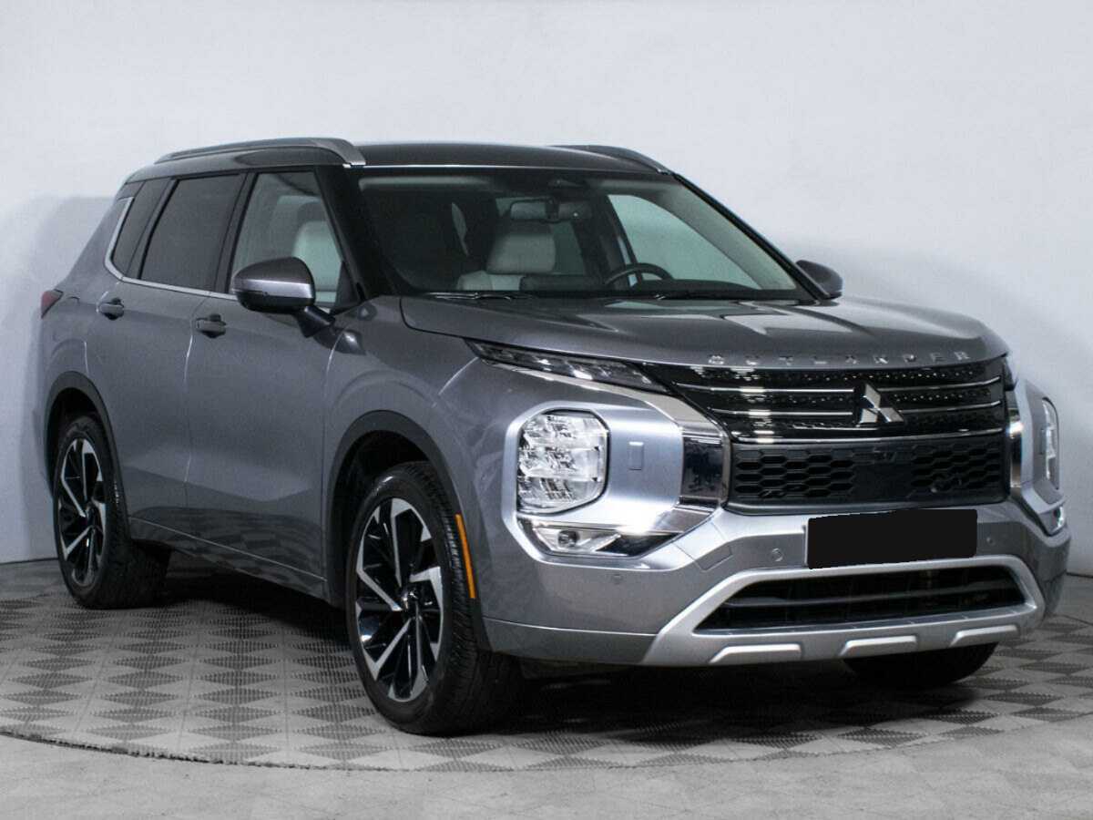 Купить Mitsubishi Outlander с пробегом. Фото: #2