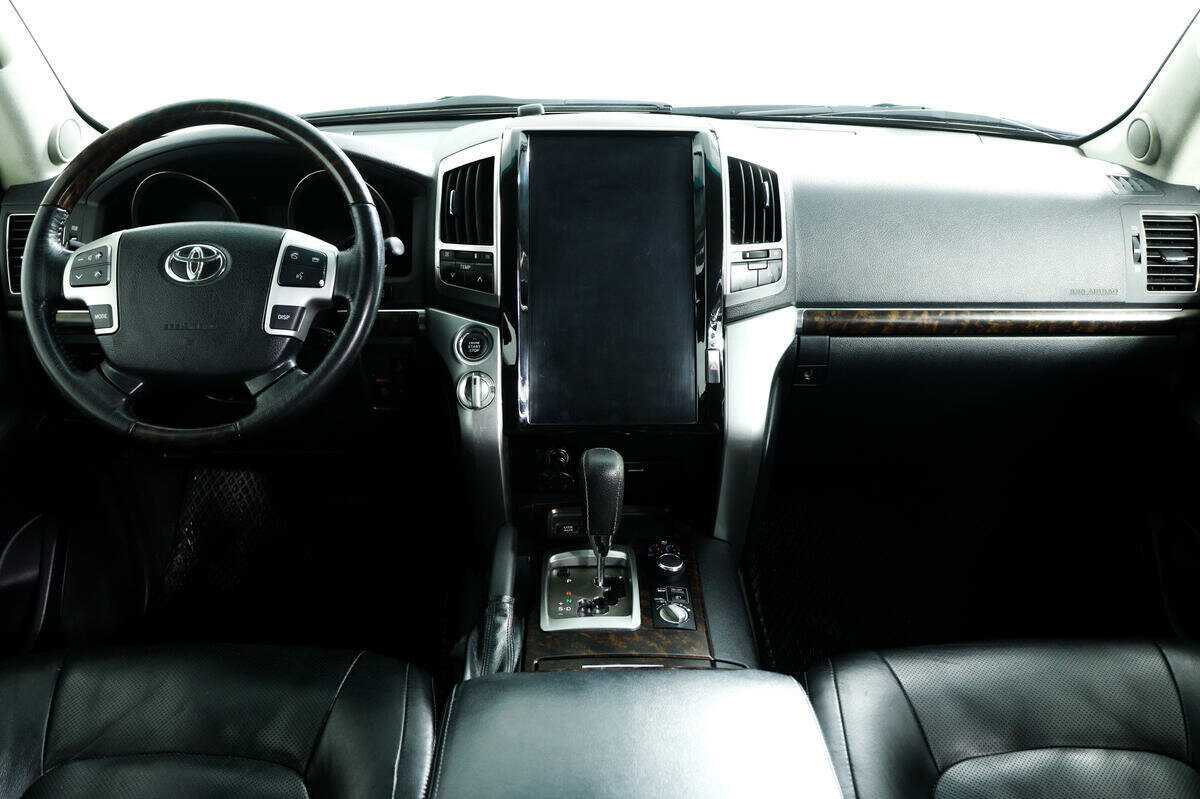 Купить Toyota Land Cruiser с пробегом. Фото: #8