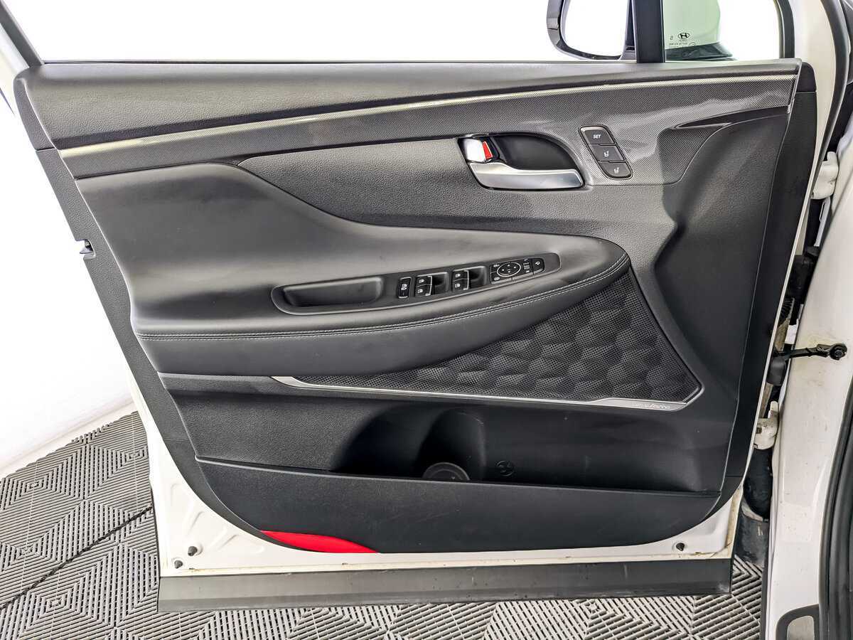 Купить Hyundai Santa Fe с пробегом. Фото: #13