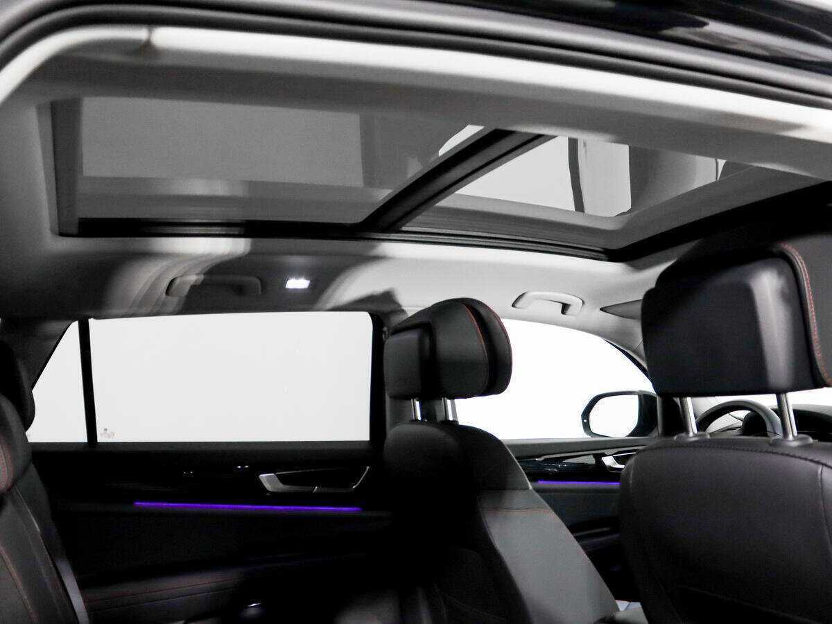 Купить Volkswagen Teramont с пробегом. Фото: #19