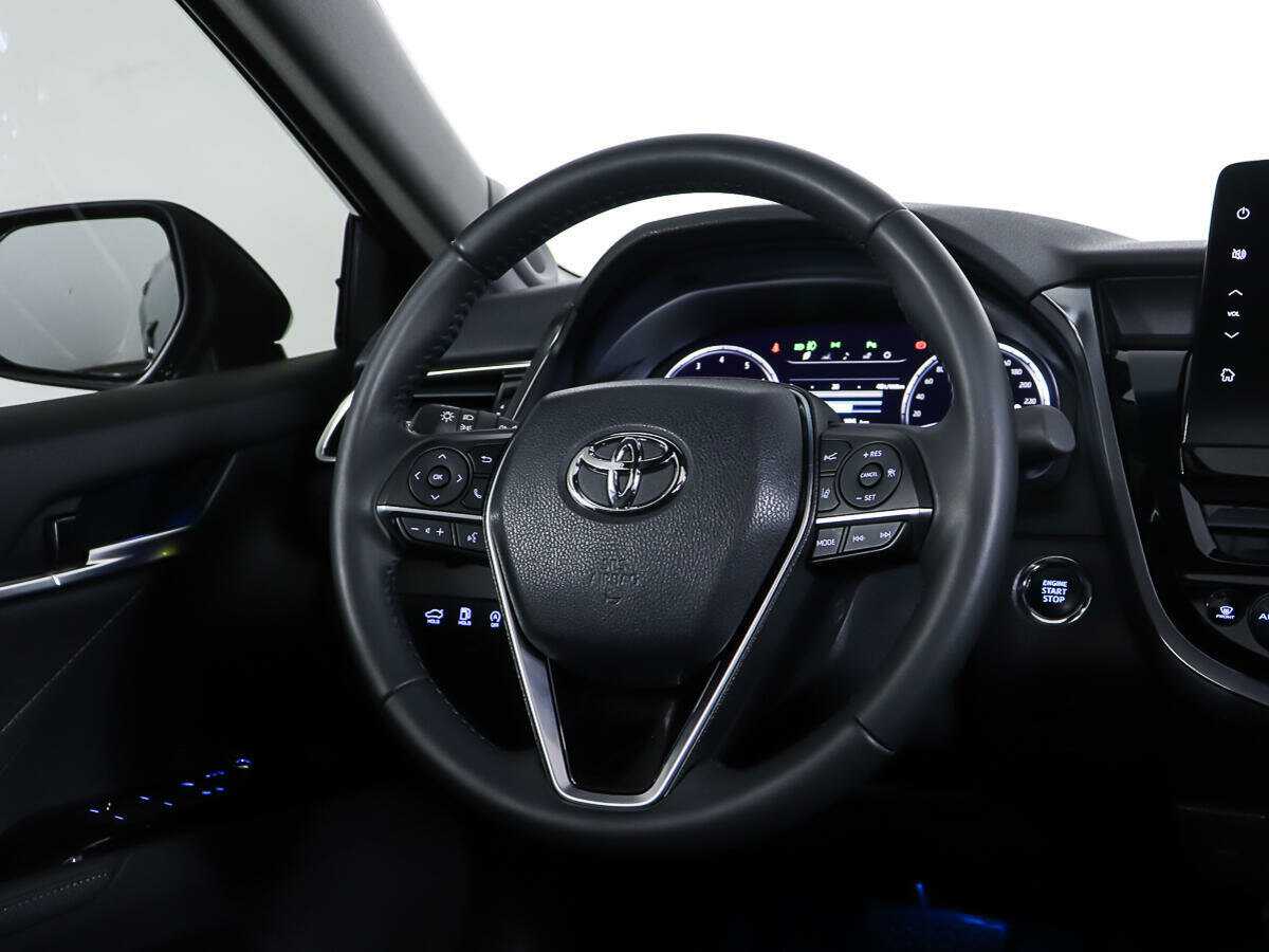 Купить Toyota Camry с пробегом. Фото: #17