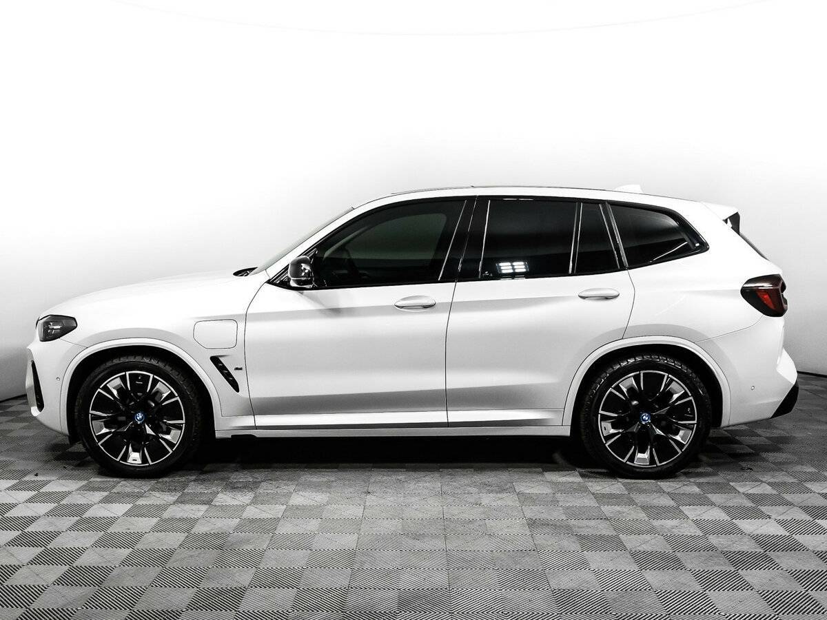 Купить BMW iX3 с пробегом. Фото: #7