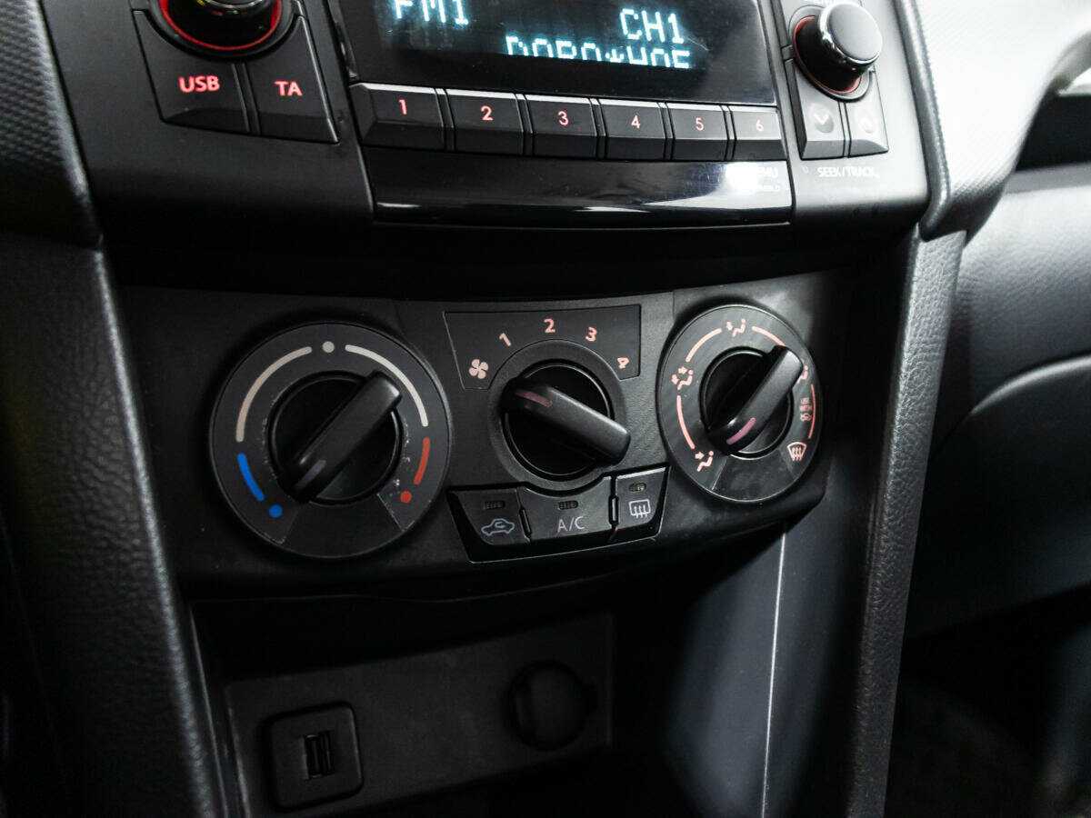 Купить Suzuki Swift с пробегом. Фото: #14