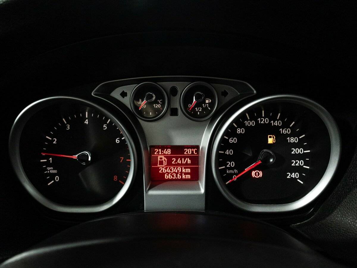 Купить Ford Focus с пробегом. Фото: #11