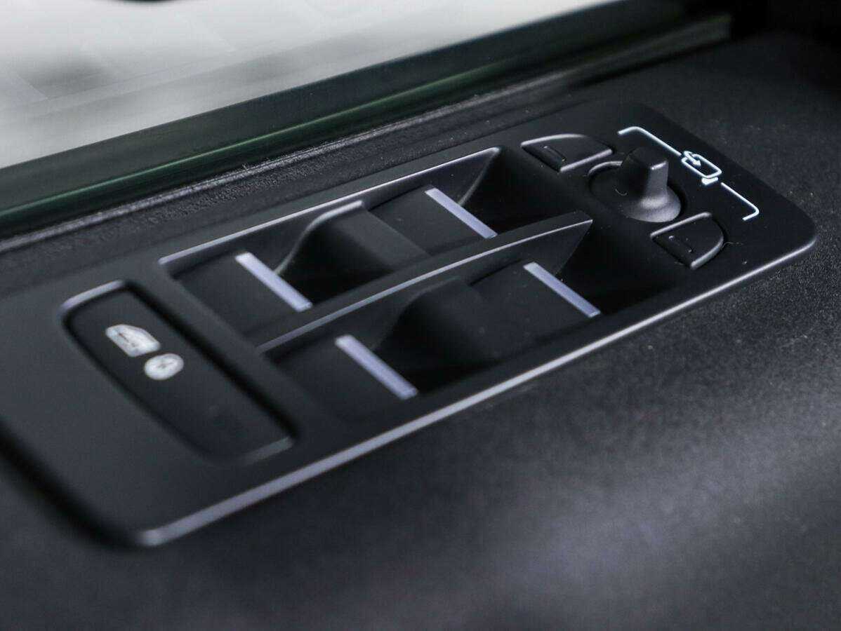 Купить Land Rover Discovery Sport с пробегом. Фото: #14