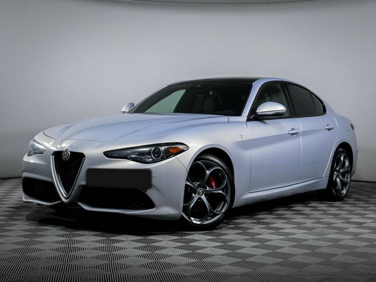 Купить Alfa Romeo Giulia с пробегом. Фото: #0