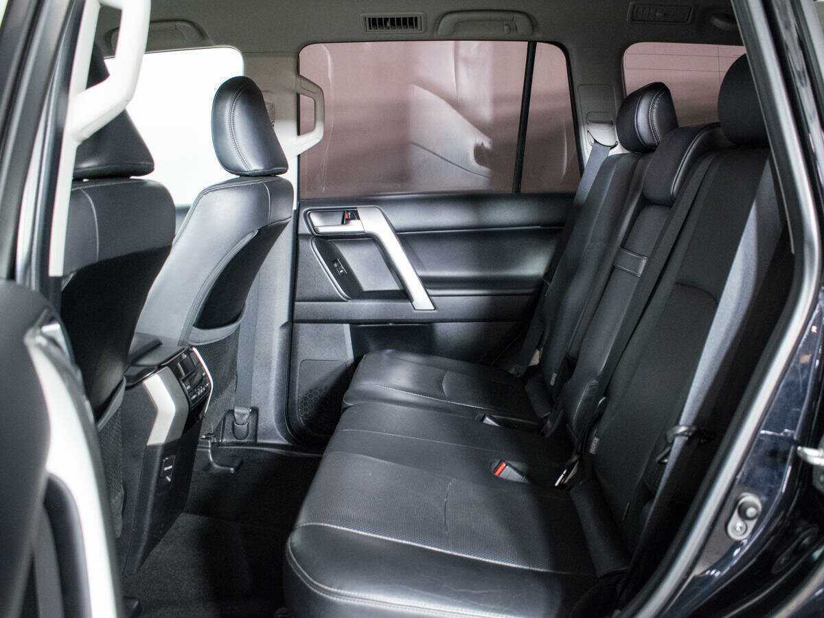 Купить Toyota Land Cruiser Prado с пробегом. Фото: #9