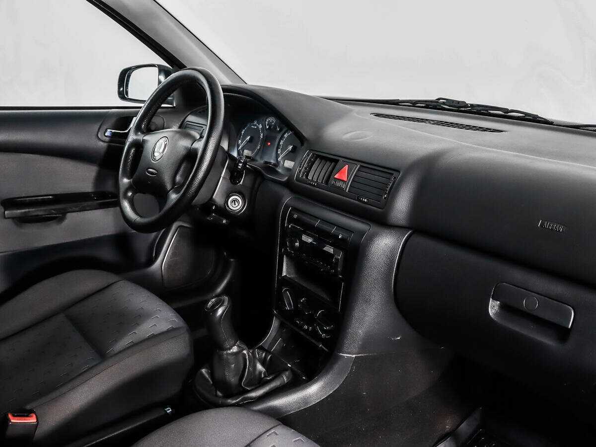 Купить Skoda Octavia с пробегом. Фото: #10