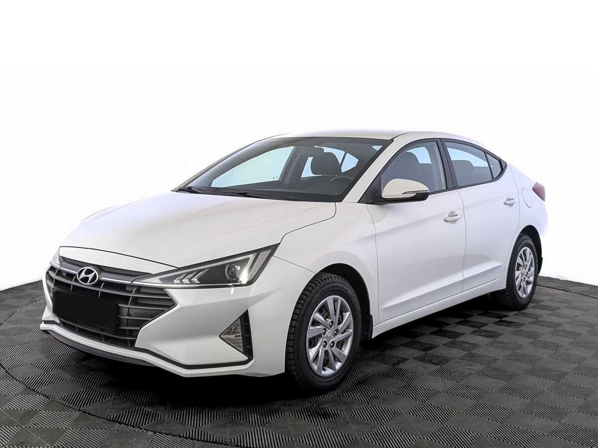 Купить Hyundai Elantra с пробегом. Посмотреть фото