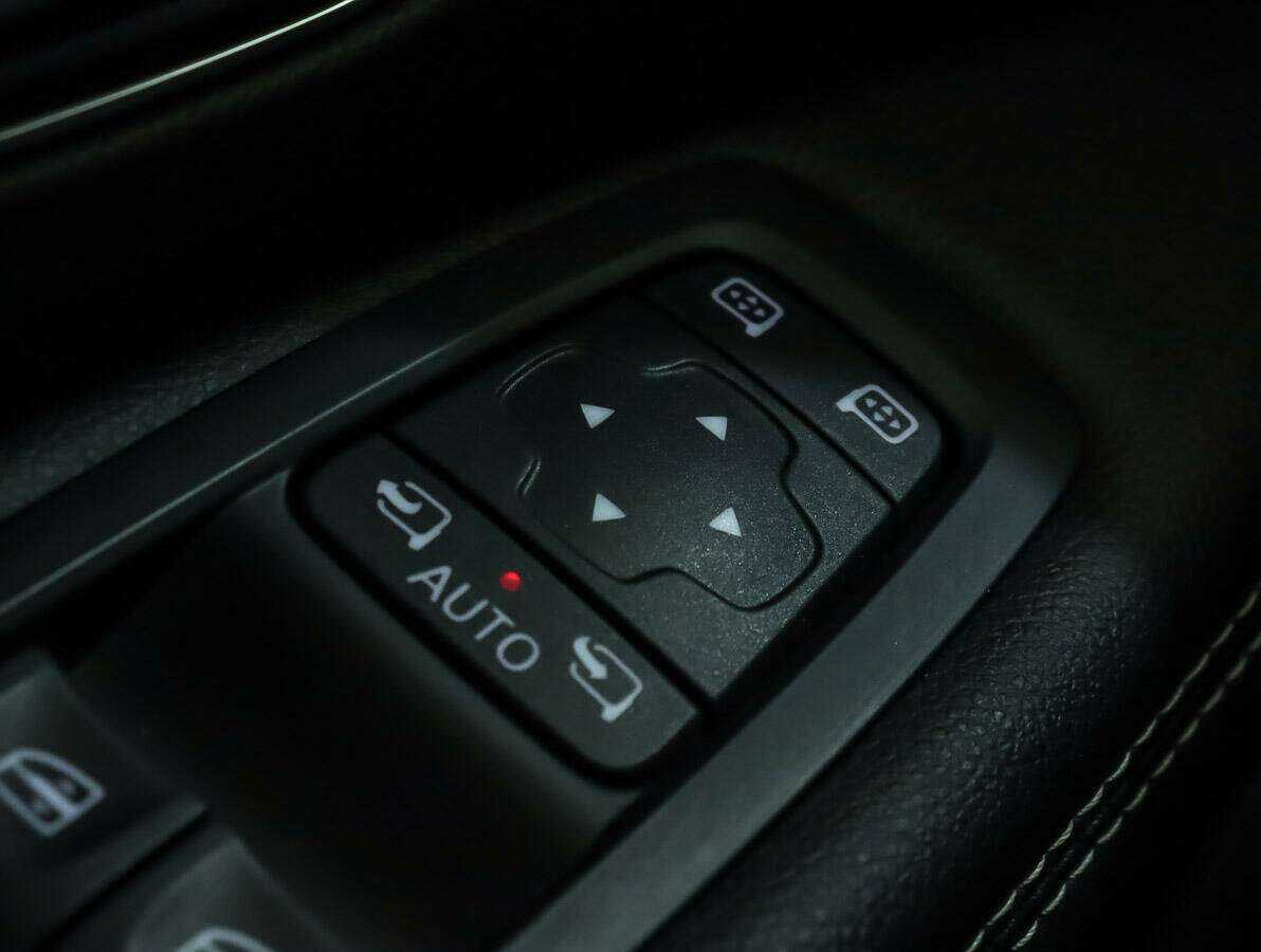 Купить Renault Scenic с пробегом. Фото: #10