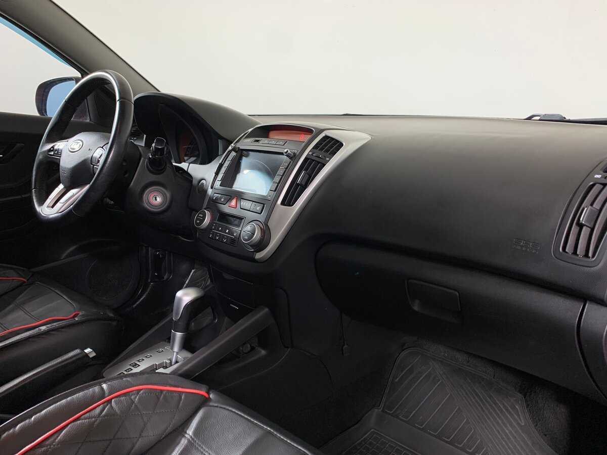 Купить Kia Ceed с пробегом. Фото: #12
