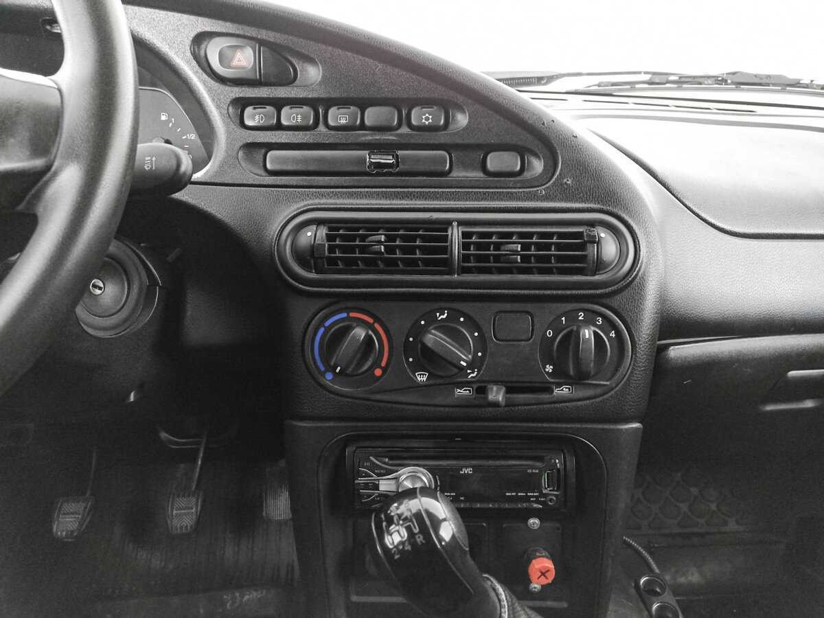 Купить Chevrolet Niva с пробегом. Фото: #12