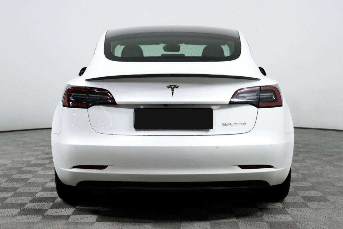 Купить Tesla Model 3 с пробегом. Фото: #5