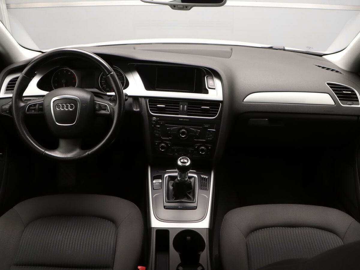 Купить Audi A4 с пробегом. Фото: #8